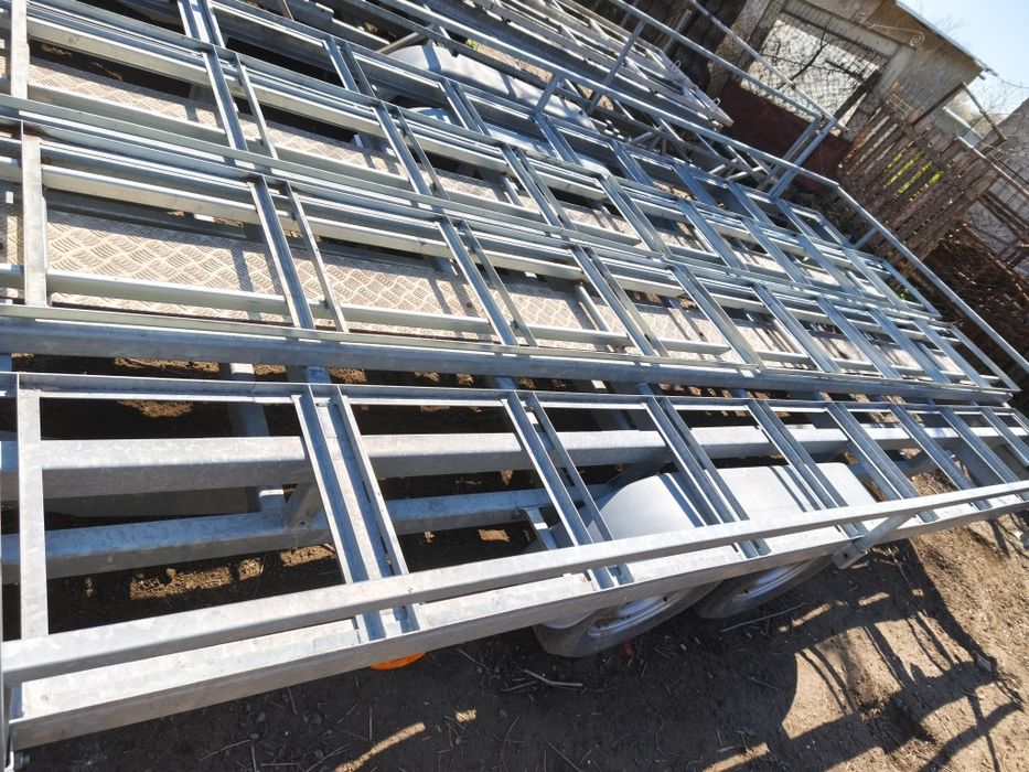 Vând remorcă apicolă