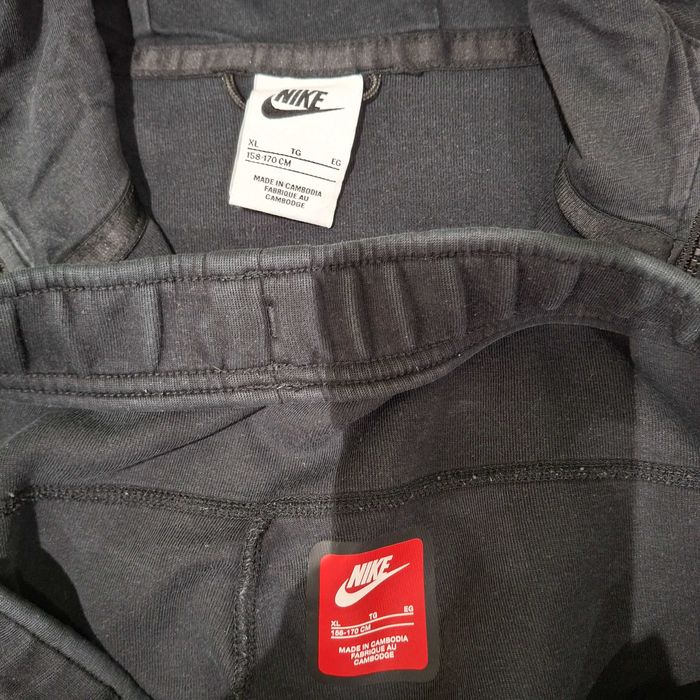 Ангуг Nike 158-170, Under Armour XS