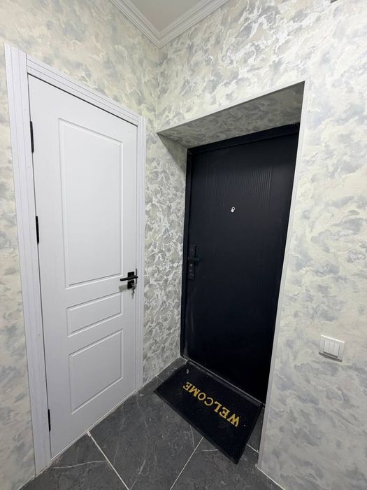 Sobiq yotoqxonada bir xonali ikki xona qilingan kvartira sotiladi