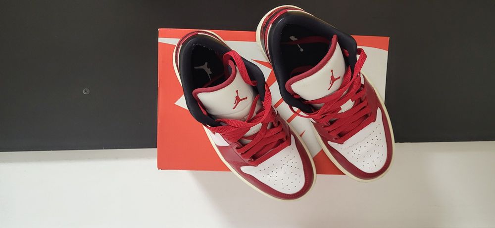 Nike Air 1   Low Gym Red