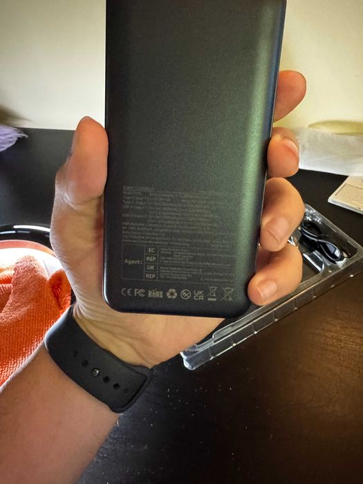 Power bank 20 000 mAh / Преносима батерия