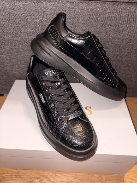 Sneakers guess noi