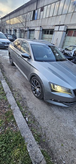 Шкода супърб skoda superb 2.0tdi на части