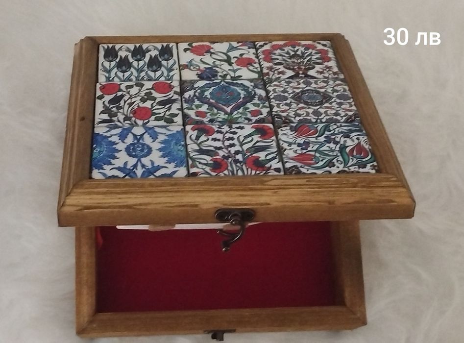 Дървени кутии за бижута