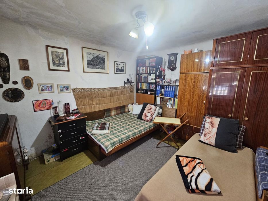 Casa Intre Lacuri, teren 321 mp, cu potential mare!