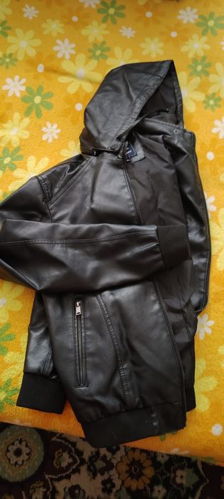 Куртка кожаная б/у р. L (46)