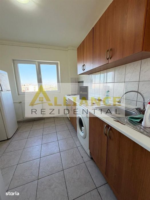 Apartament 2 camere semidecomandat