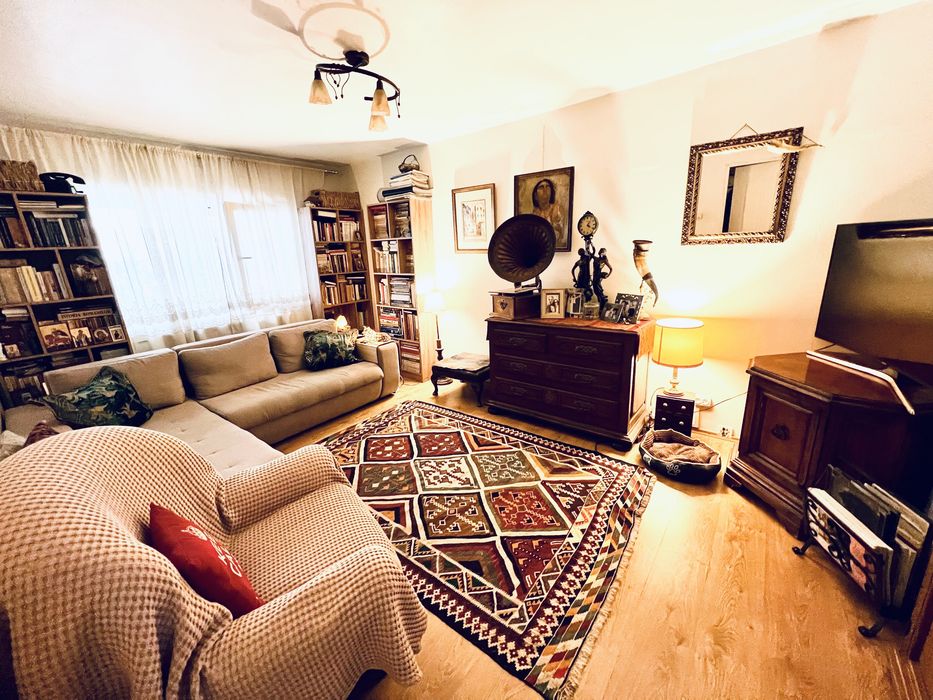 Apartament cu 2 camere, parter, zona Păltiniș, Bd. Cantacuzino