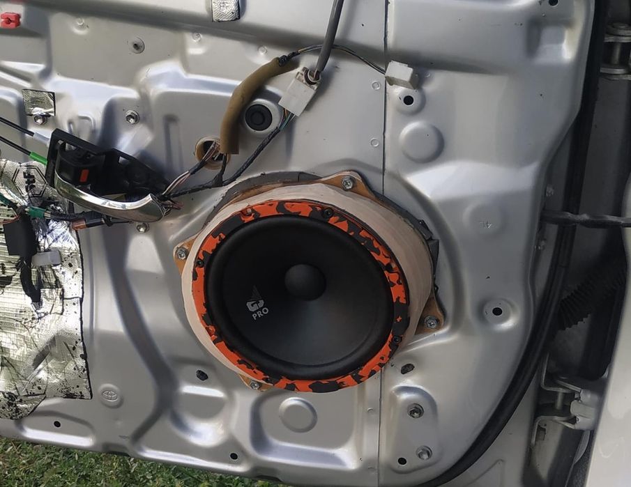 Подиум под динамики