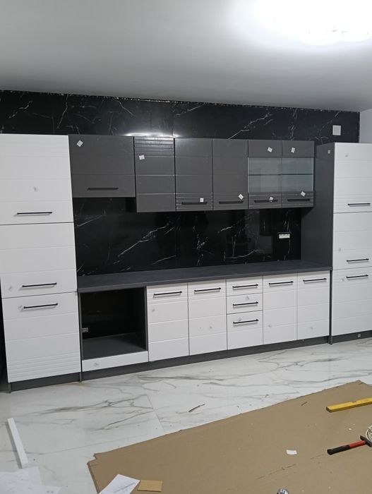 Montator. Ofer servicii  de montaj mobila