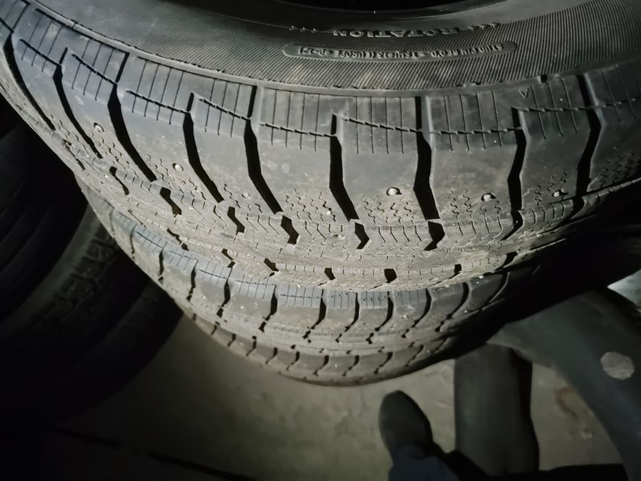 продам шины 2 комплекта