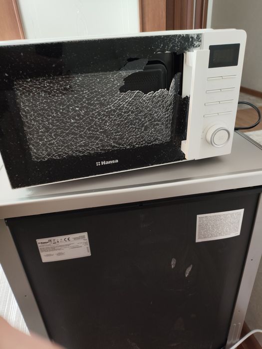 Микроволновая печь Hansа