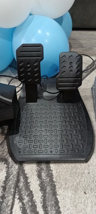 Thrustmaster t80 в отлично състояние