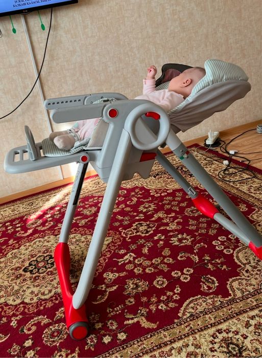 Продам стульчик для кормления