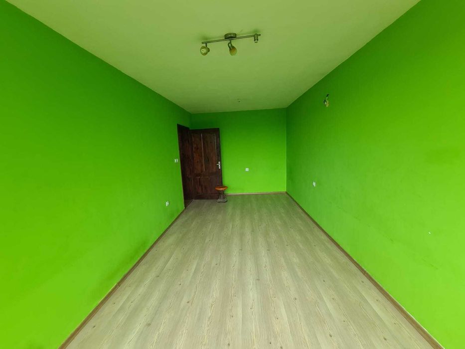 Тристаен апартамент в широк център, град Хасково