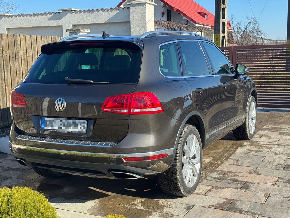VOLKSWAGEN Touareg 2015 — imagine 3