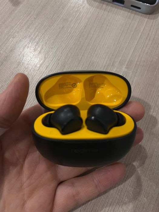 Продаю наушники за 10000