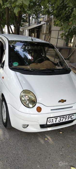 Matiz avtomat oq