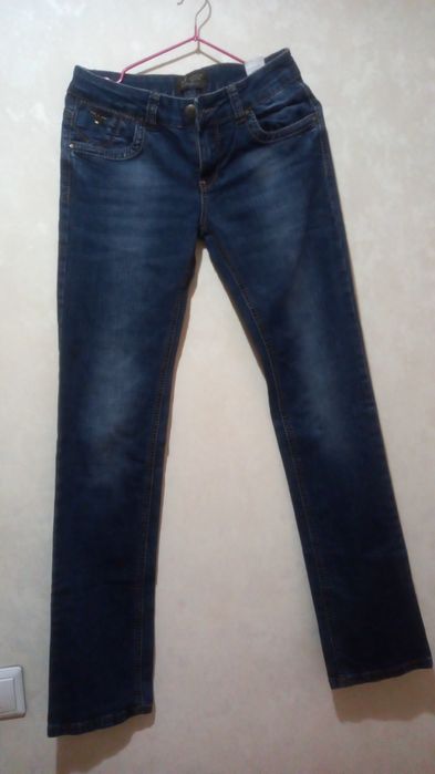 Распродажа джинсов