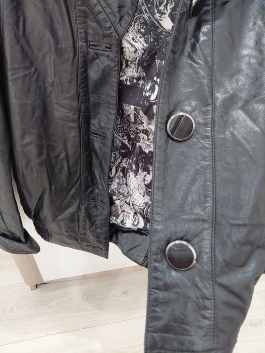 Женская кожаная куртка