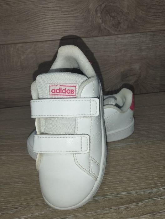 Маратонки Адидас за Момиче