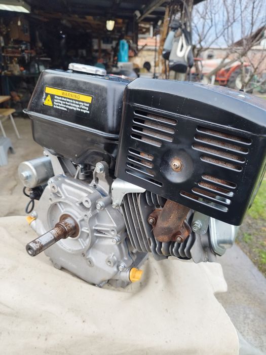 Двигател LONCIN 12, 2коня със електрически стартер