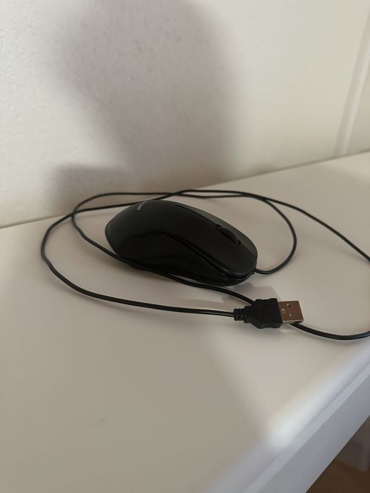 Vand mouse functional si foarte bun! Calitate foarte buna!