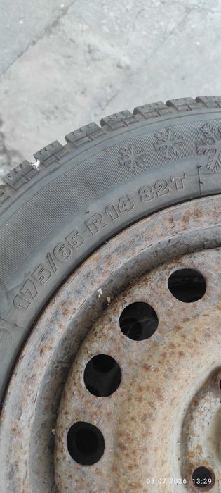 Зимни гуми 14 цола със джанти гумите са меки