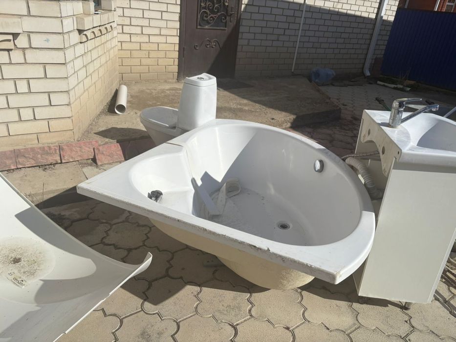 БУ Унитаз Ванна Тумба