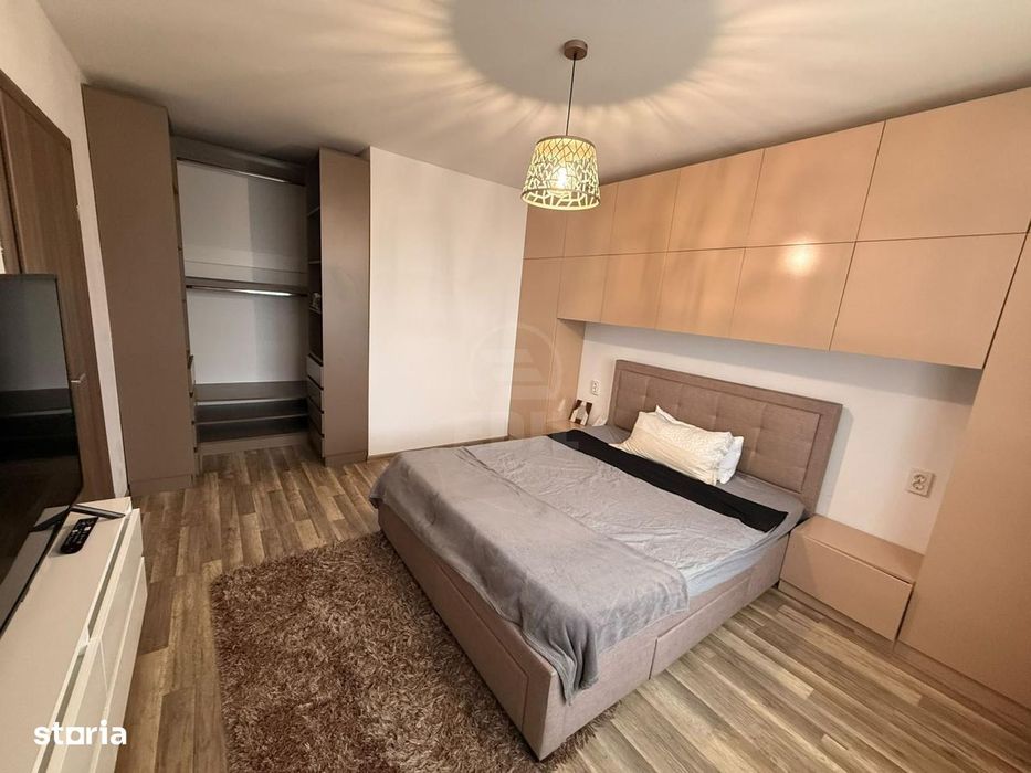 Apartament 2 camere semidecomandat zona Razoare