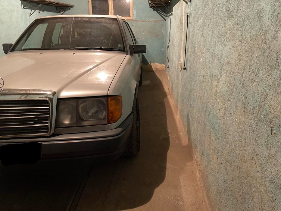 Дава се под наем Гараж / Паркомясто в Варна, Базар Левски - 20 кв.м за 153 € - Снимка #3