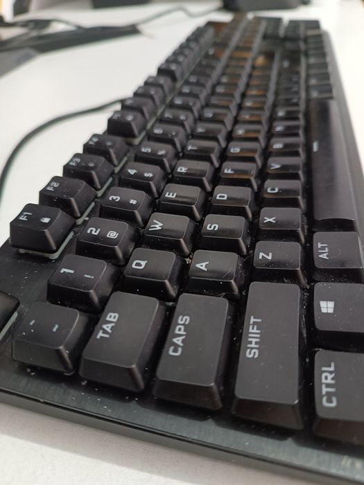 Tastatura Mecanica Corsair K60 RGB Pro MX Cherry Low Profile