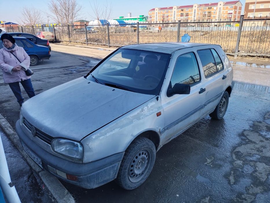 Продам Гольф 3-на ходу.Газ бензин.