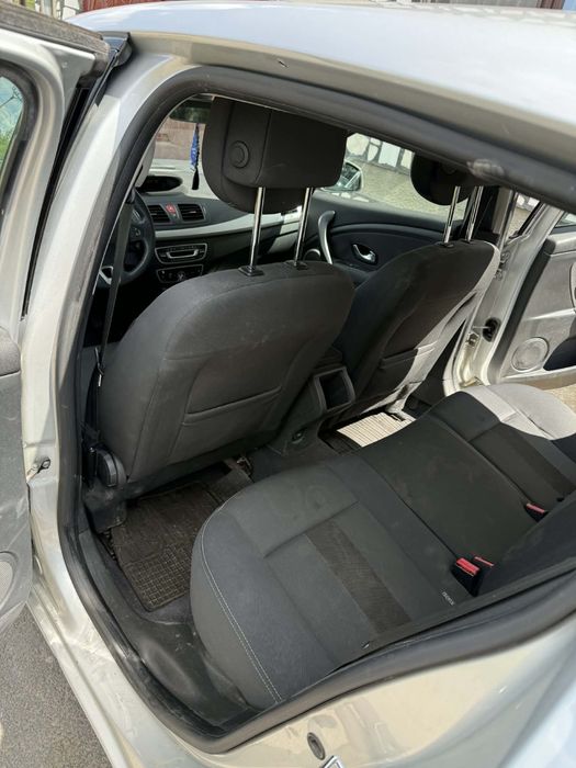 Vand Renault Megane 3 Hatchback 1.6 Benzina