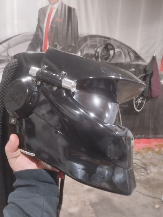 Каска тип прешалеца с плитки