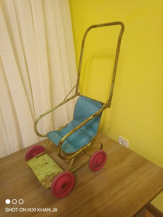 Детская коляска для кукол