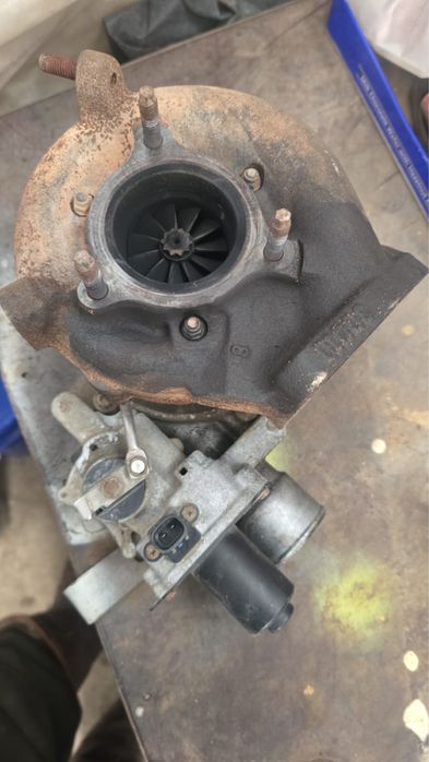 Турбина Тоюта Прадо