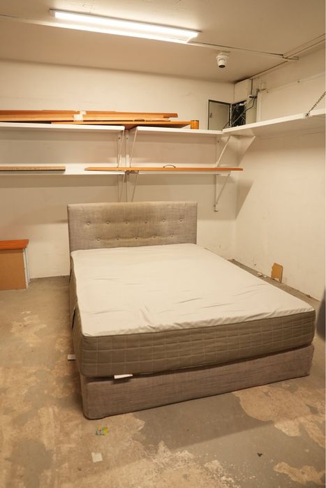 Легло 1.7х2м с чекмеджета