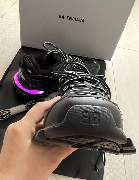 Balenciaga track led