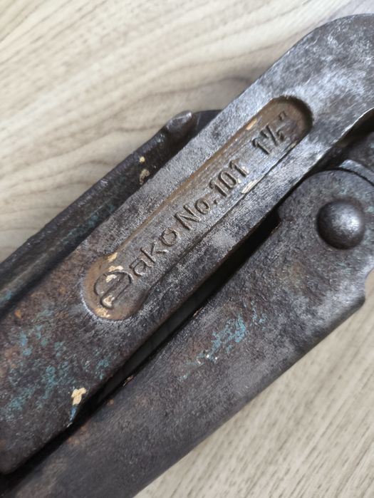 Професионален комплект Daco водопроводни тръбни ключове  Ø 1.1/2" цола