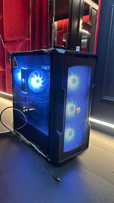 Unitate GAMING + 2 monitoare de vanzare