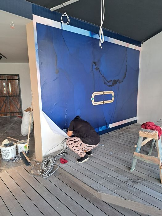 Лепене на тапети боядисване на тавани и стени