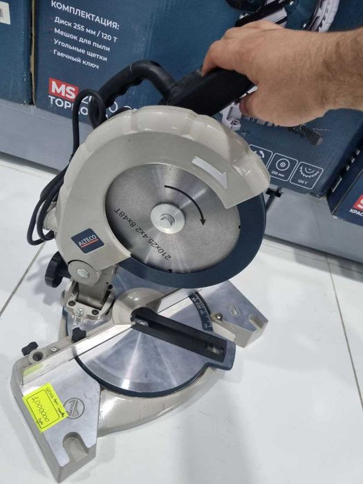 Торцовочная пила ALTECO MS 1400 ручная мини. год гарантии