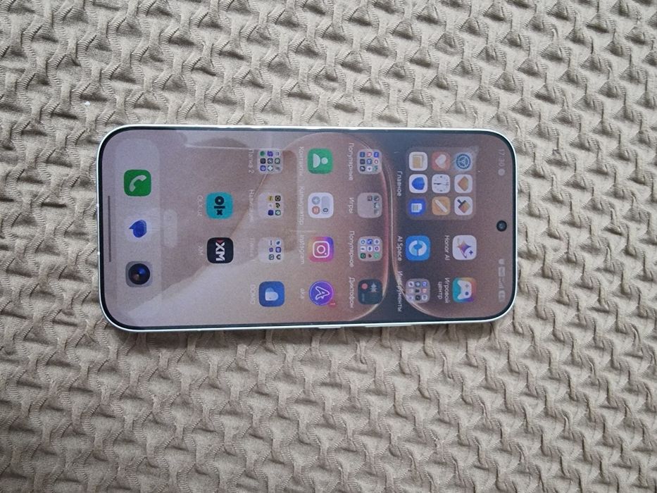 Honor 600 ideal srochna sotiladi