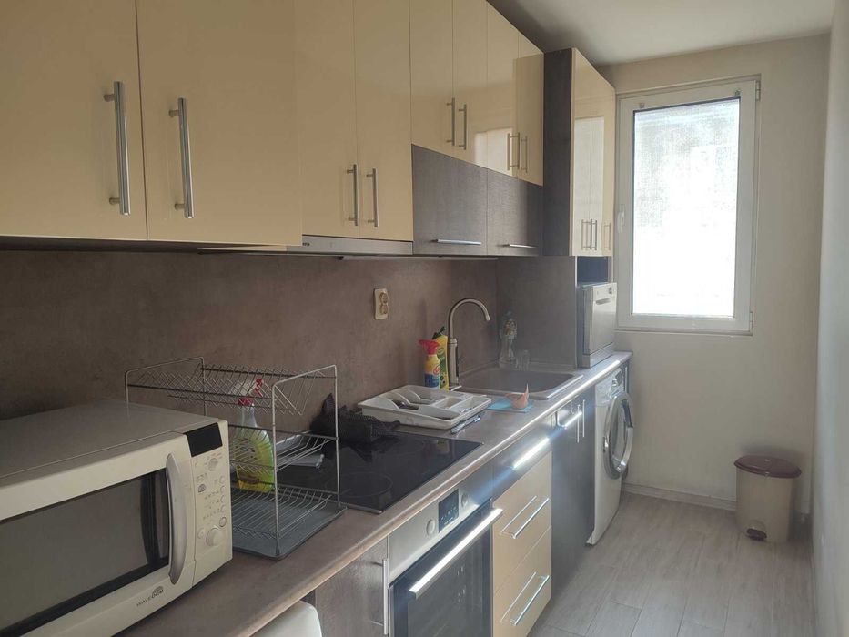 Дава се под наем Тристаен апартамент в Стара Загора, Център - 75 кв.м за 357 € - Снимка #5