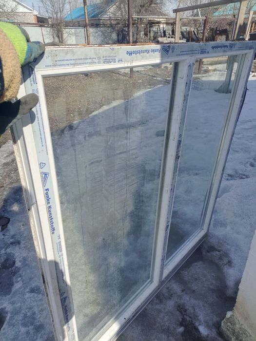 Продам пластиковый окно