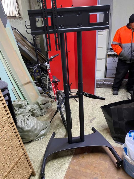 Стойка для телевизора