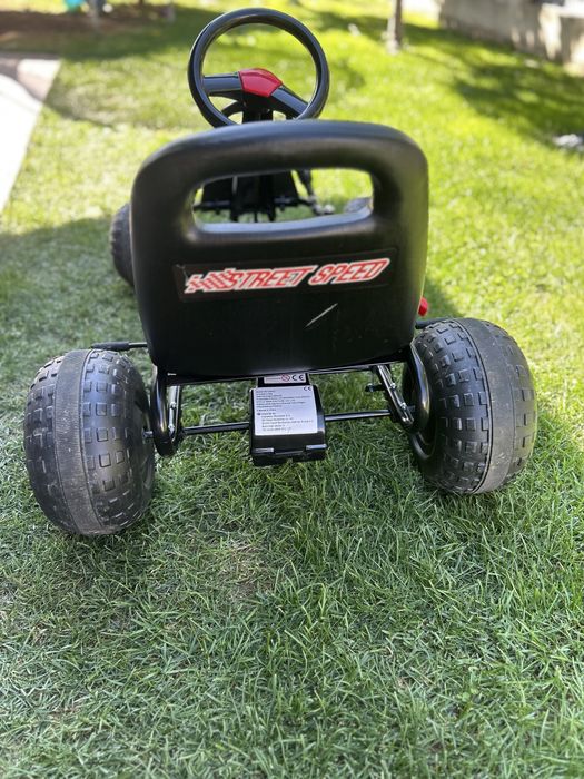 Kart cu pedale pentru copii