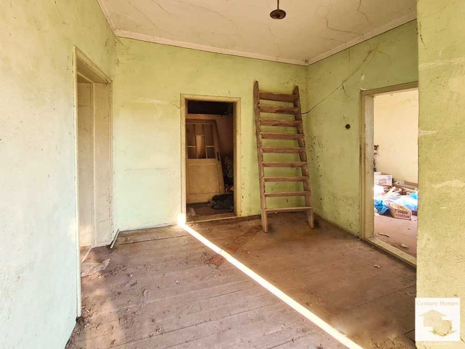 120353 Къща с гараж и просторен двор в с. Драганово, Велико Търново