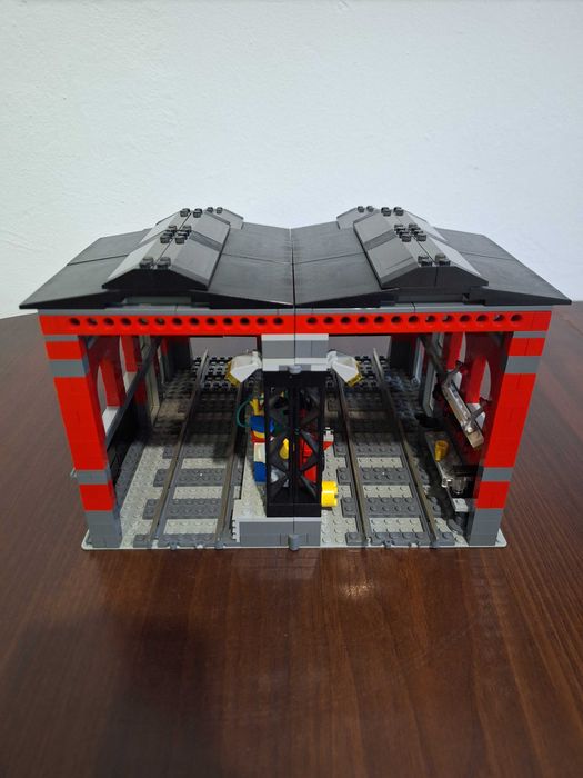Lego 10027: Train Engine Shed